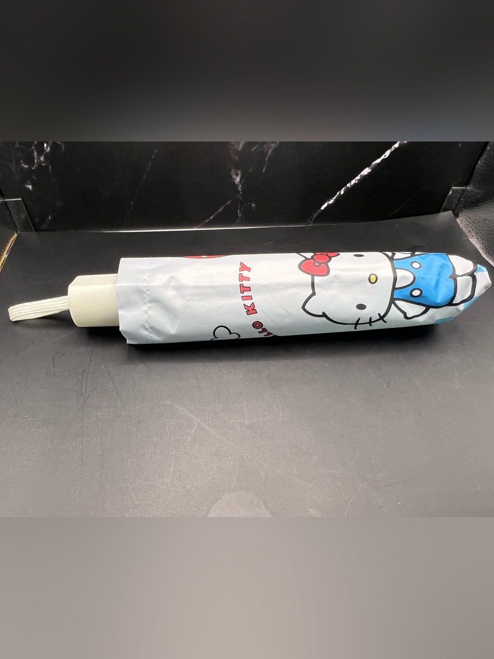 Sanrio Hello Kitty Compact Folding Umbrella w/Matching Sleeve White/Black NWOT - Picture 3 of 4